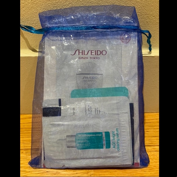 NWT Ulta skincare sample 6-pack- Multi-brands - Picture 3 of 4